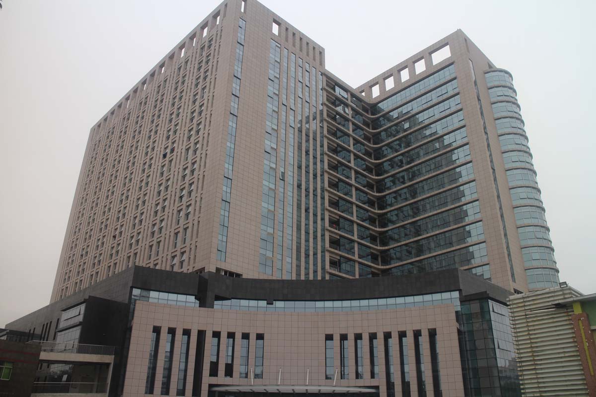 陽江市人民醫(yī)院新住院大樓手術(shù)部、一體化數(shù)字化手術(shù)室裝備設(shè)施安裝